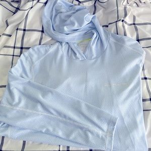 Vineyard vines hooded performance long sleeve